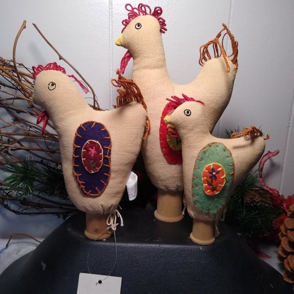 The Hearthside Collection Other - Set of 3 Stuffed Antiqued Rooster on Spools
